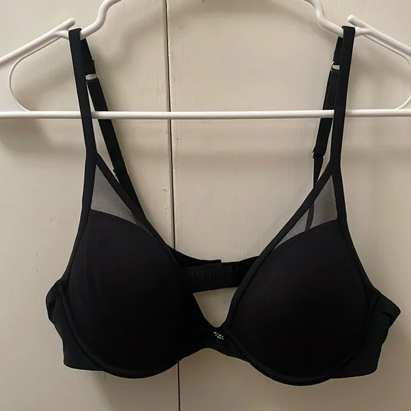 Third Love Uplift Plunge Bra - Picture 1 of 7